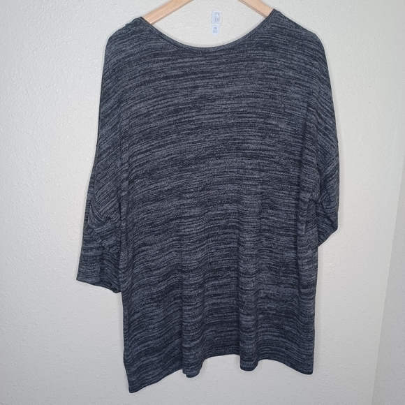 Torrid Super Soft Plush Black Marled Top 3X - Picture 3 of 6